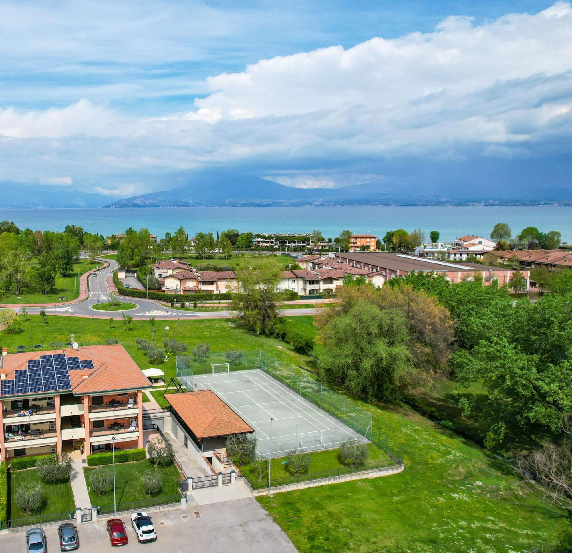 Residence Parco Sirmione Luaran gambar